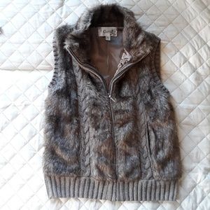 Carte Faux Fur and Knit Vest